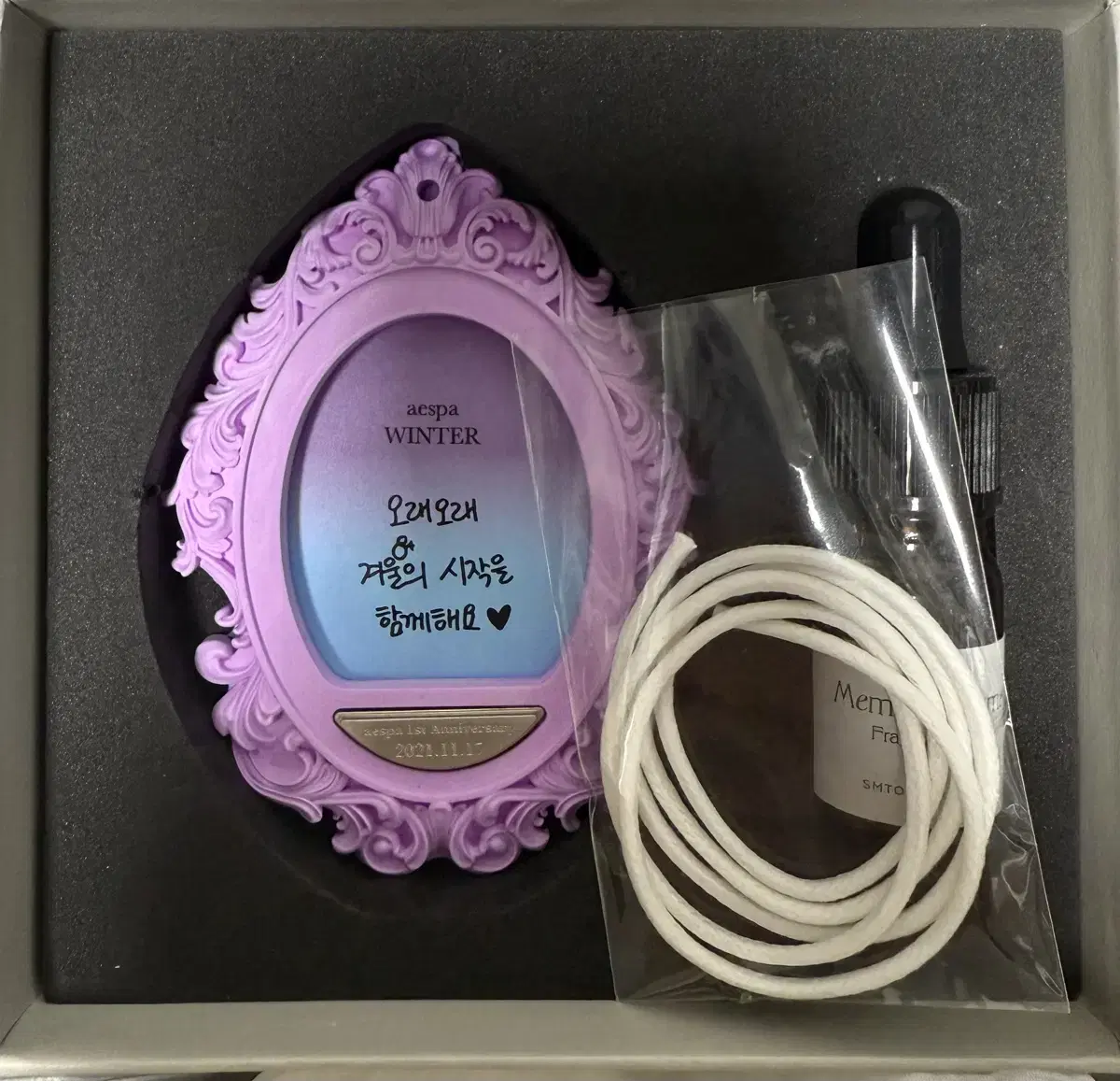 aespa ウィンター　ポスター　直筆サイン入り　espoir aespa エスパ winter ウィンター 直筆サイン入りポスター - メルカリ